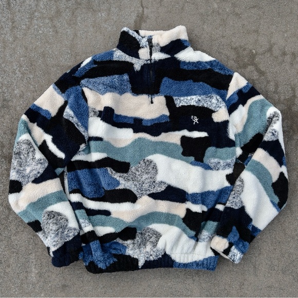 Urban Outfitters Other - Urban Outfitters Blue and White Patterned Camouflage Camo Zip-Up Sweater